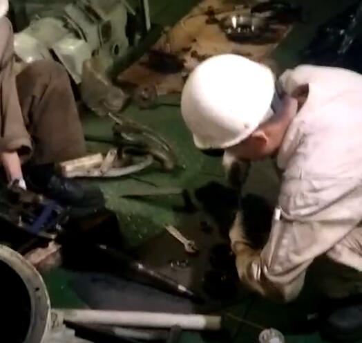 分油機(jī)兼（主機(jī)供油單元）